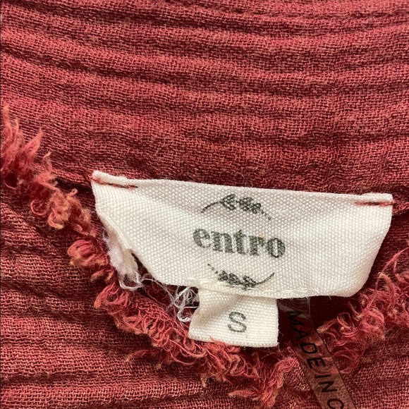 Entro Textured V-Neck Top - Rust - Picture 2 of 3